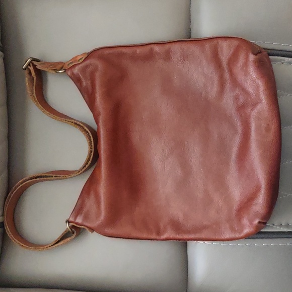 *FINAL PRICE* AWL Snap Leather Crossbody Bag - Picture 4 of 13